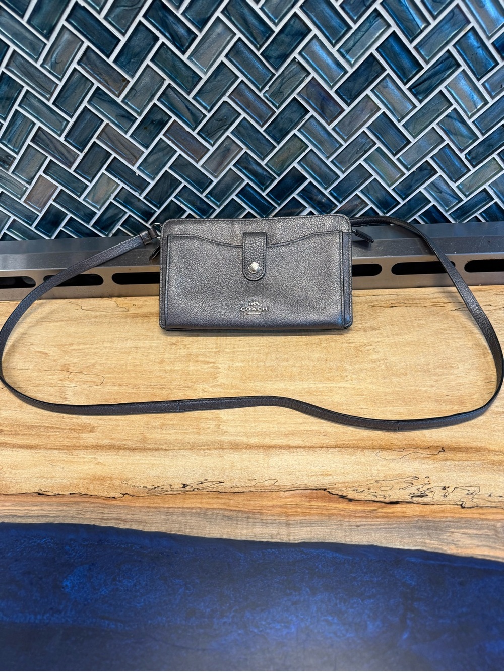 Coach Noa pop-up messenger silver/grey Leather Crossbody Wallet